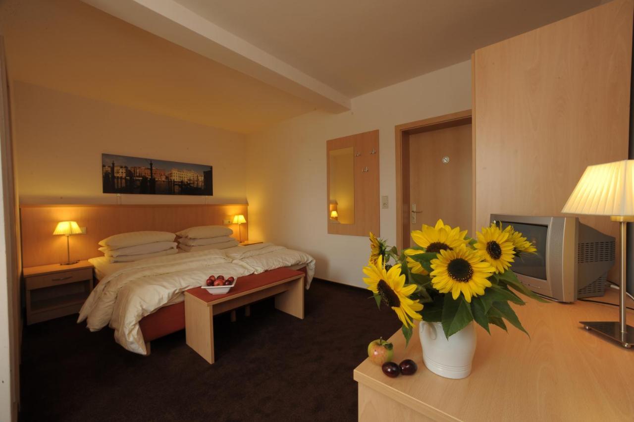 Luebsche Thorweide Hotel Wismar Exterior photo